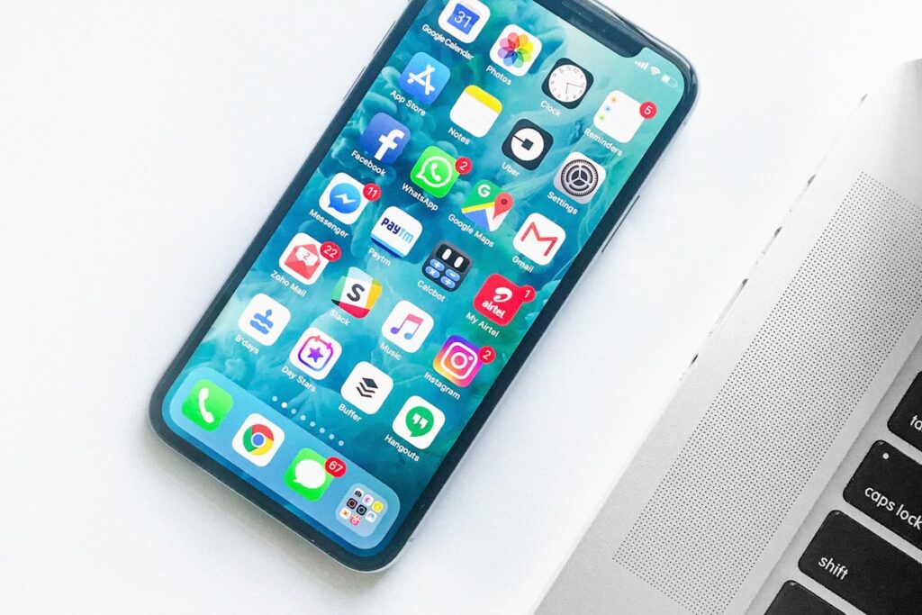 Địa Chỉ Cầm Điện Thoại An Toàn Ở Đâu Hà Nội?